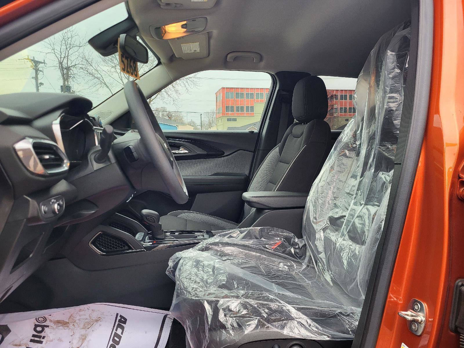 Certified 2023 Chevrolet TrailBlazer LT w/ Convenience Package image 9