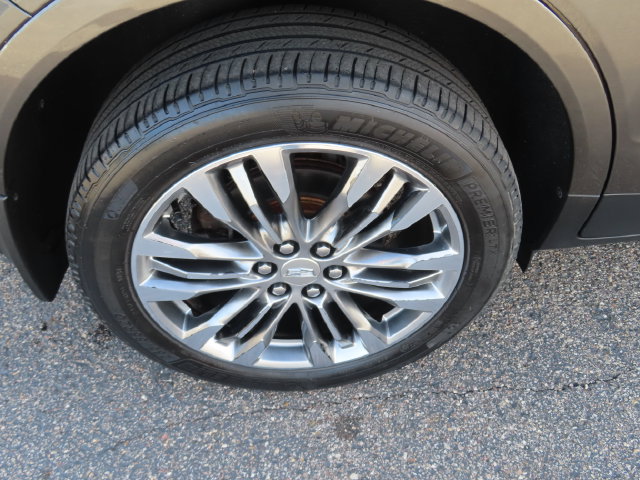 Used 2019 Cadillac XT5 Premium Luxury w/ Trailering Package AWD/4WD image 15