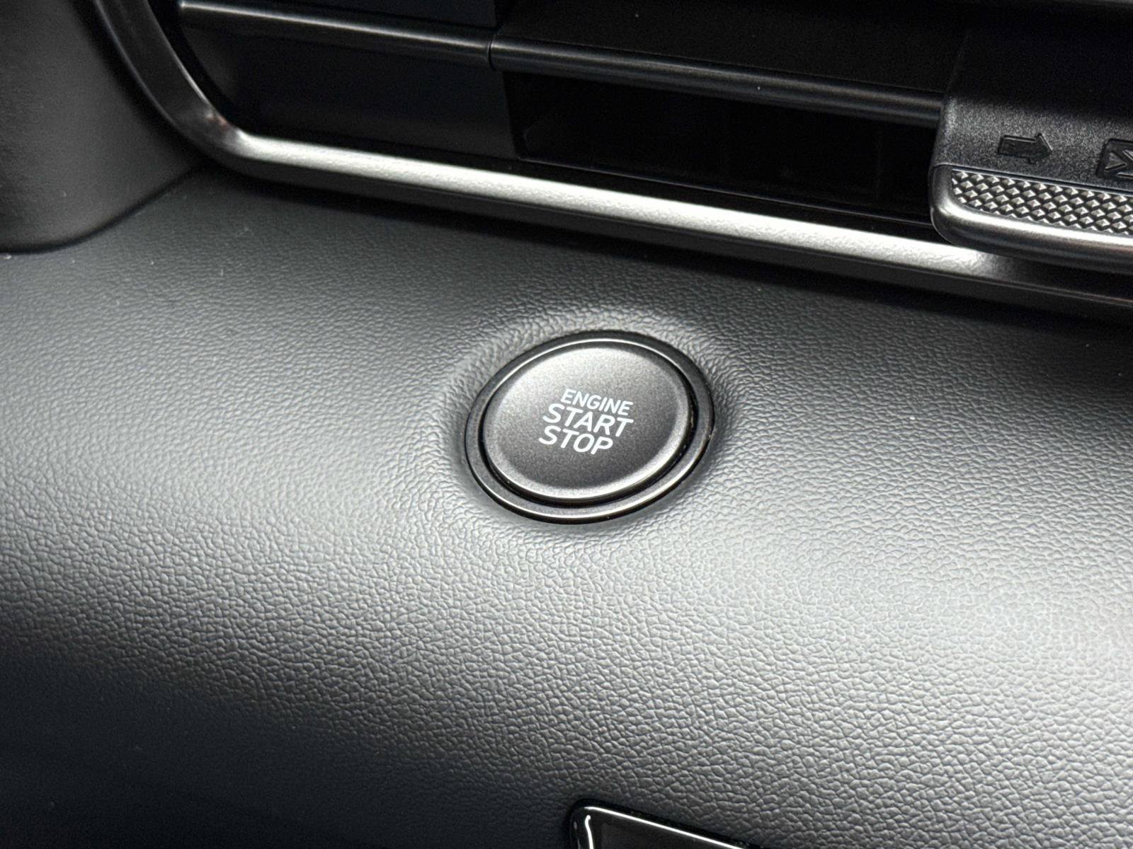 Certified 2021 Hyundai Elantra N Line FWD image 15