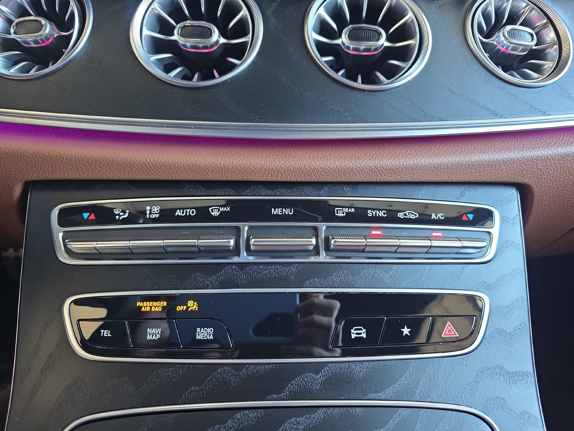 Used 2023 Mercedes-Benz E 450 4MATIC Cabriolet image 24