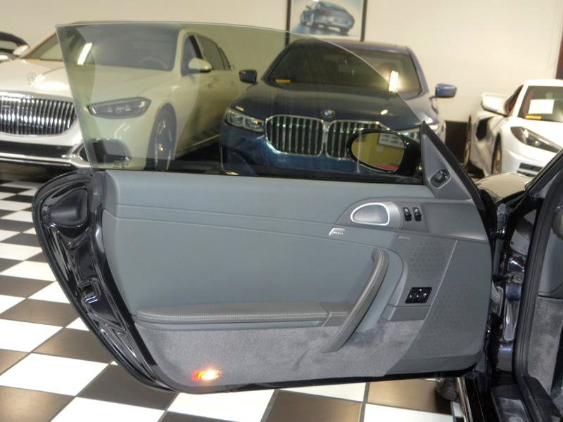 Used 2006 Porsche 911 Carrera RWD image 16