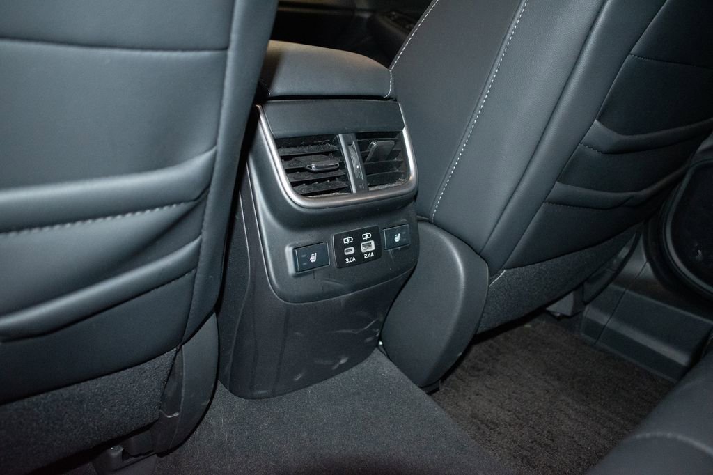 Used 2024 Subaru Outback Limited AWD/4WD image 24