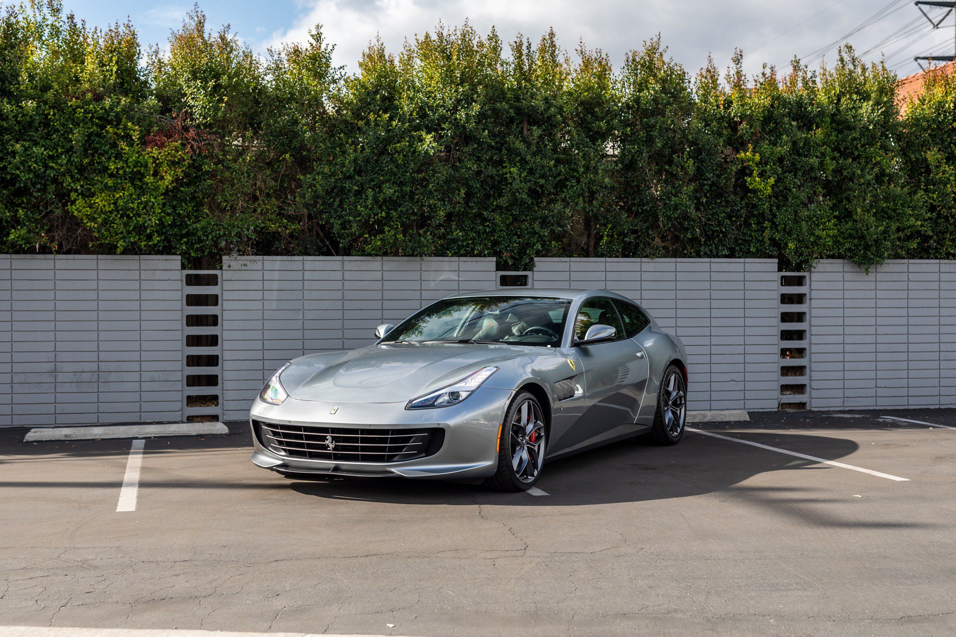 Used 2018 Ferrari GTC4Lusso T RWD image 20