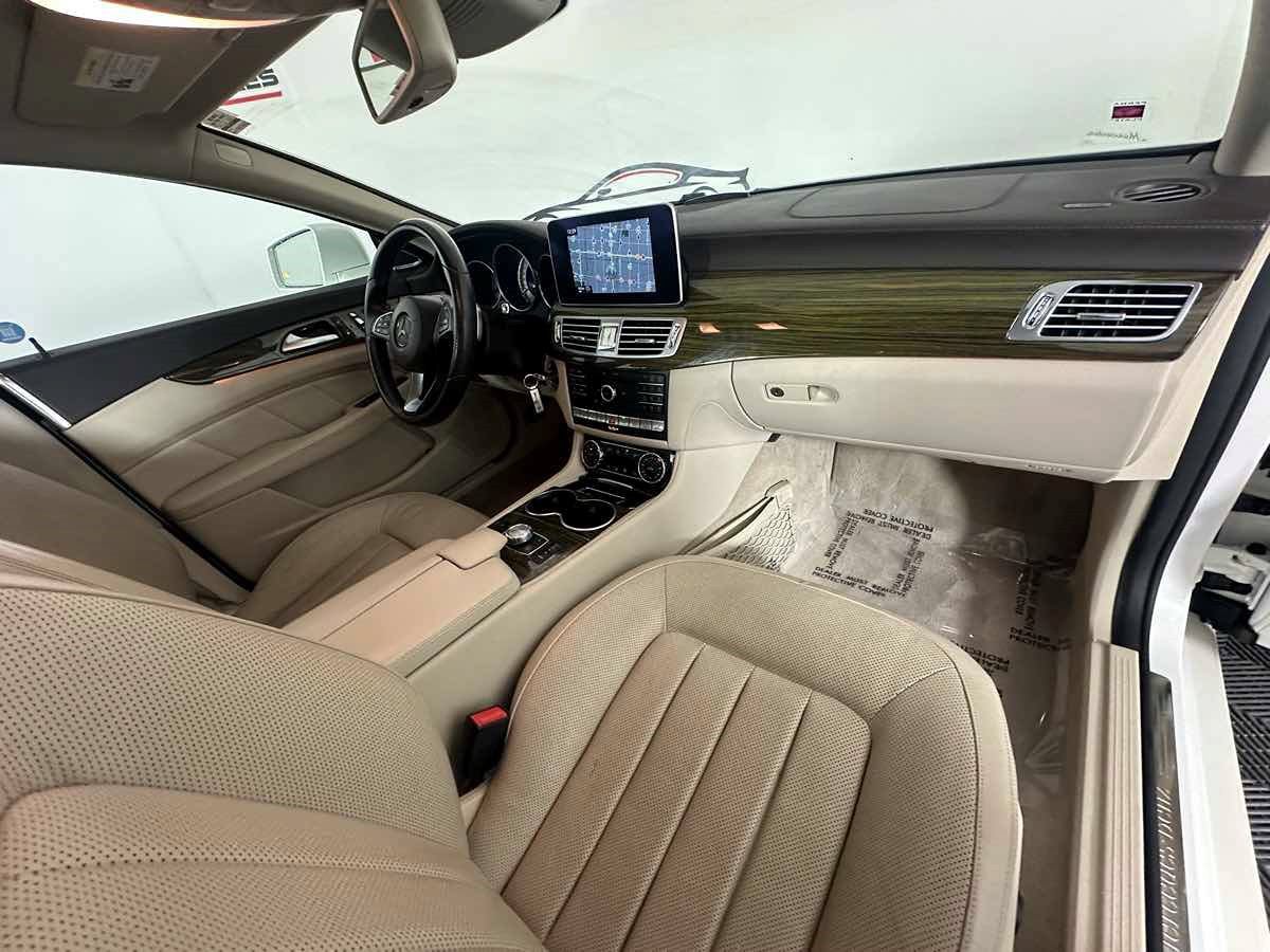 Used 2015 Mercedes-Benz CLS 400 image 26