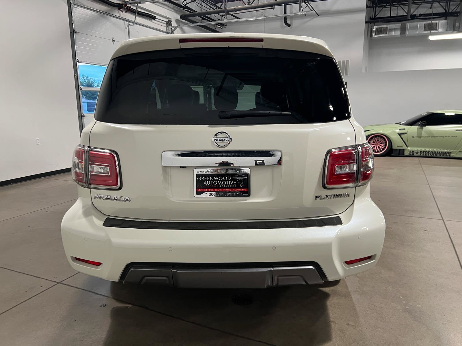 Used 2020 Nissan Armada Platinum w/ Interior Lighting Package AWD/4WD image 4