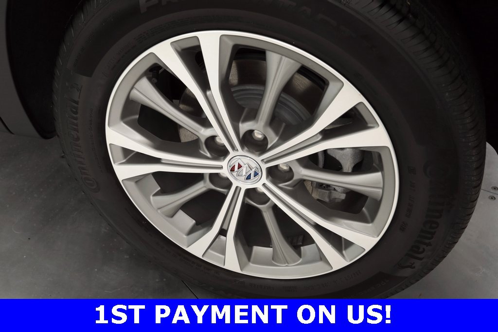 Used 2023 Buick Envision Preferred image 11