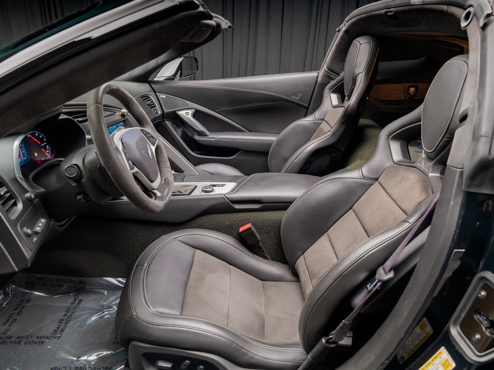 Used 2016 Chevrolet Corvette Z06 w/ 3LZ Preferred Equipment Group image 44