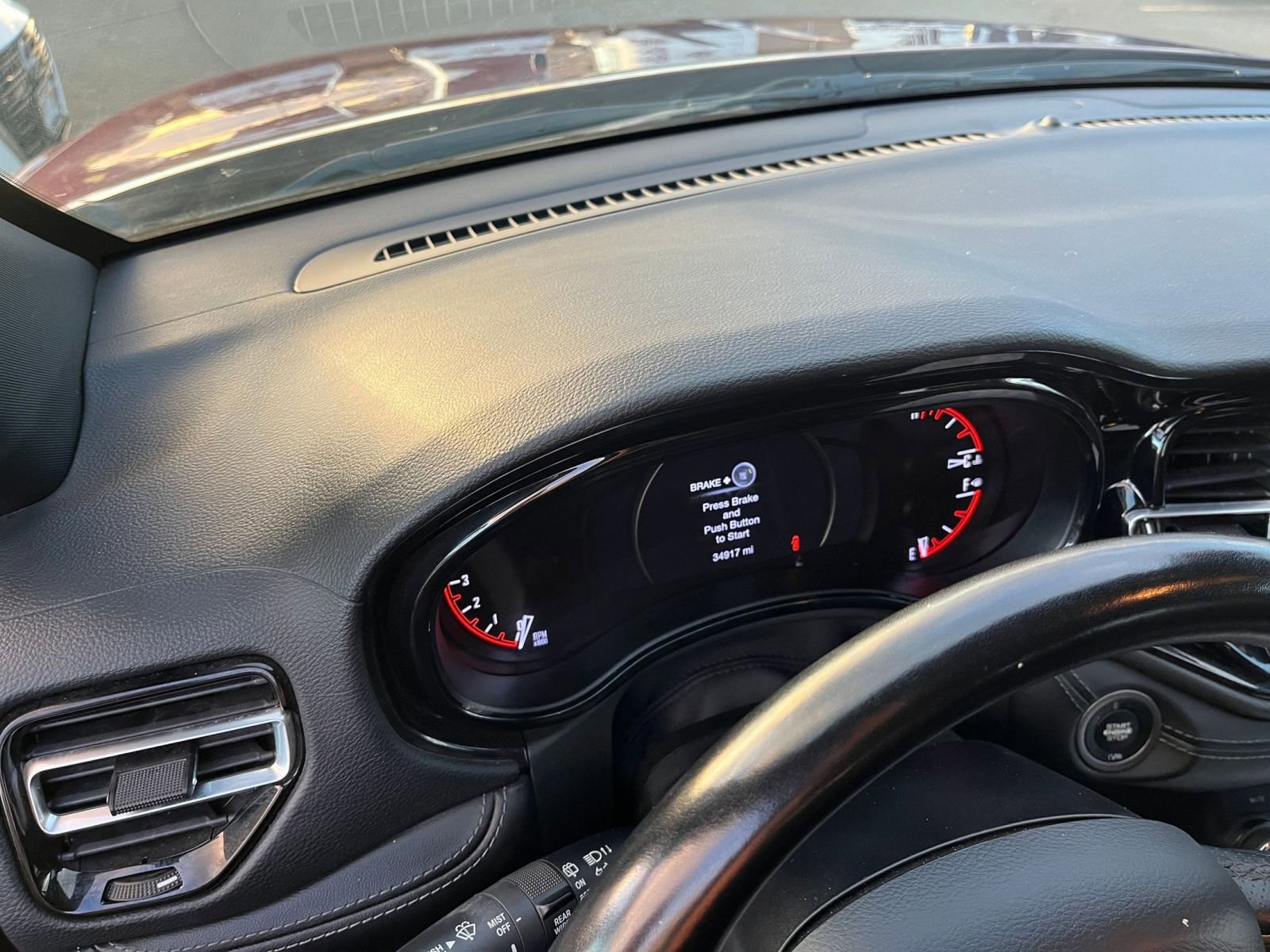 Used 2023 Dodge Durango SXT image 34