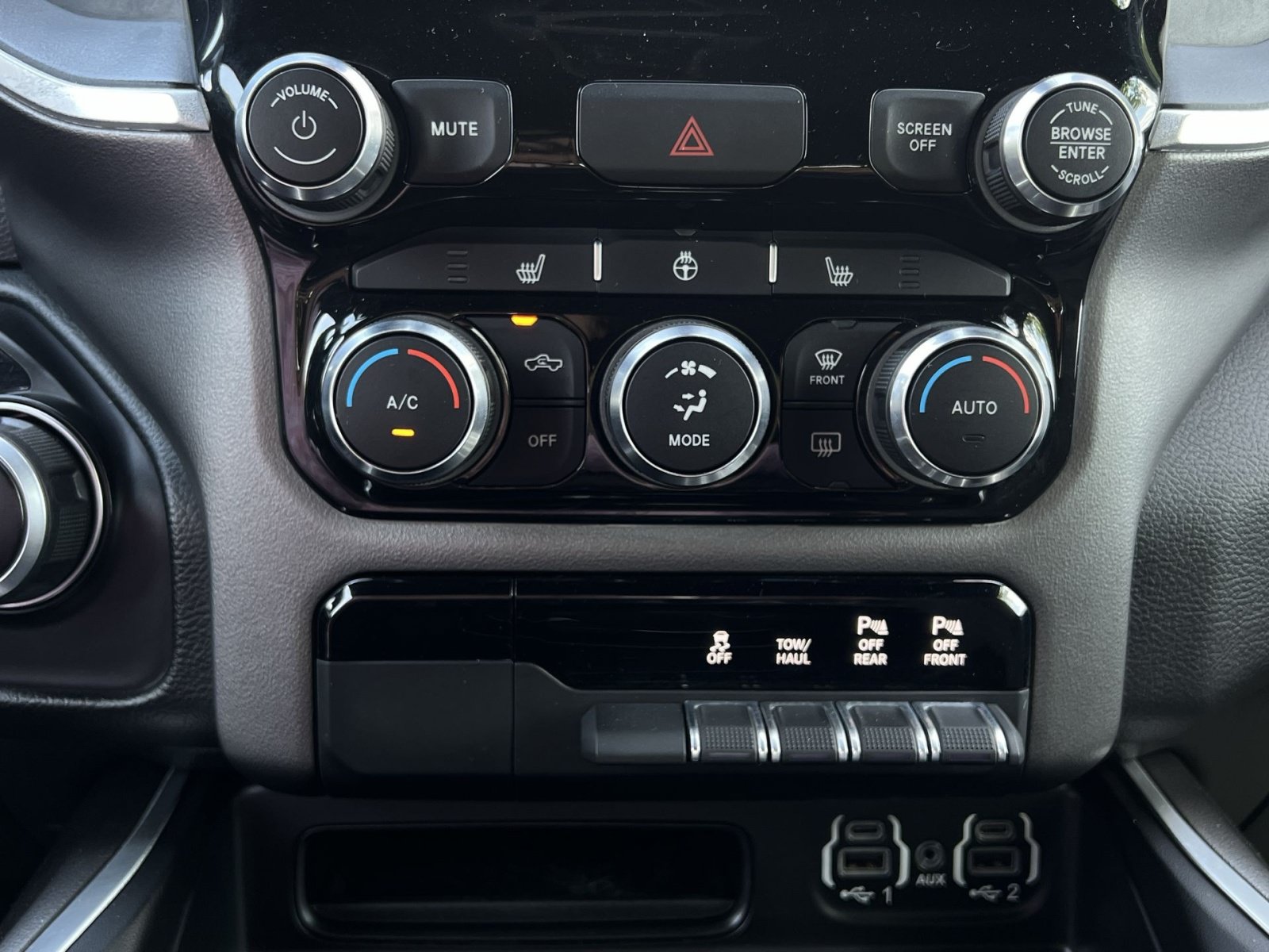 Used 2022 RAM 1500 Big Horn AWD/4WD image 27