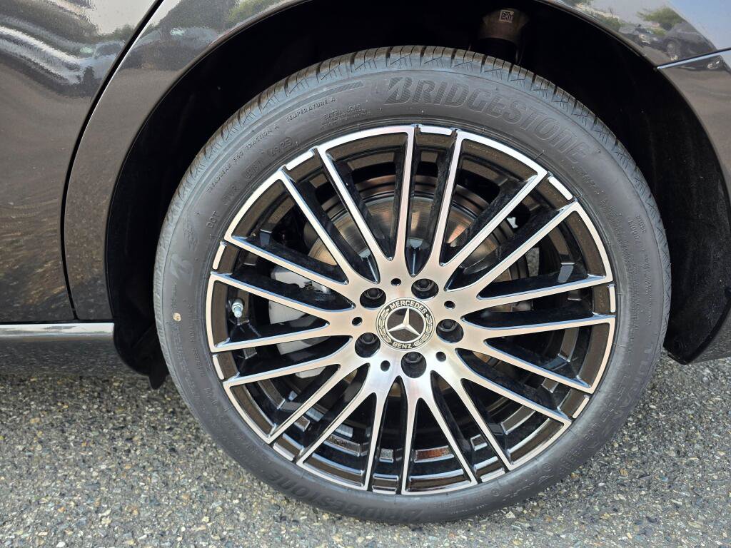 New 2026 Mercedes-Benz C 300 4MATIC Sedan image 18