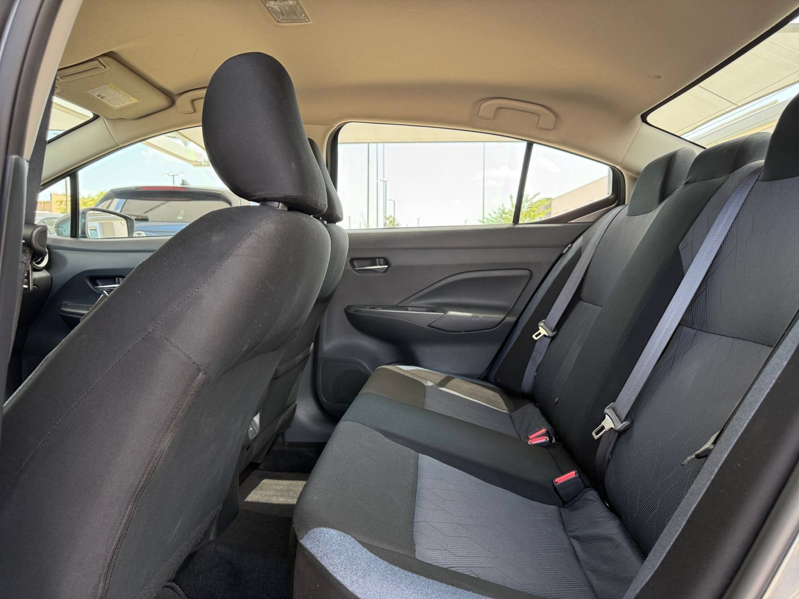 Used 2025 Nissan Versa SV FWD image 21