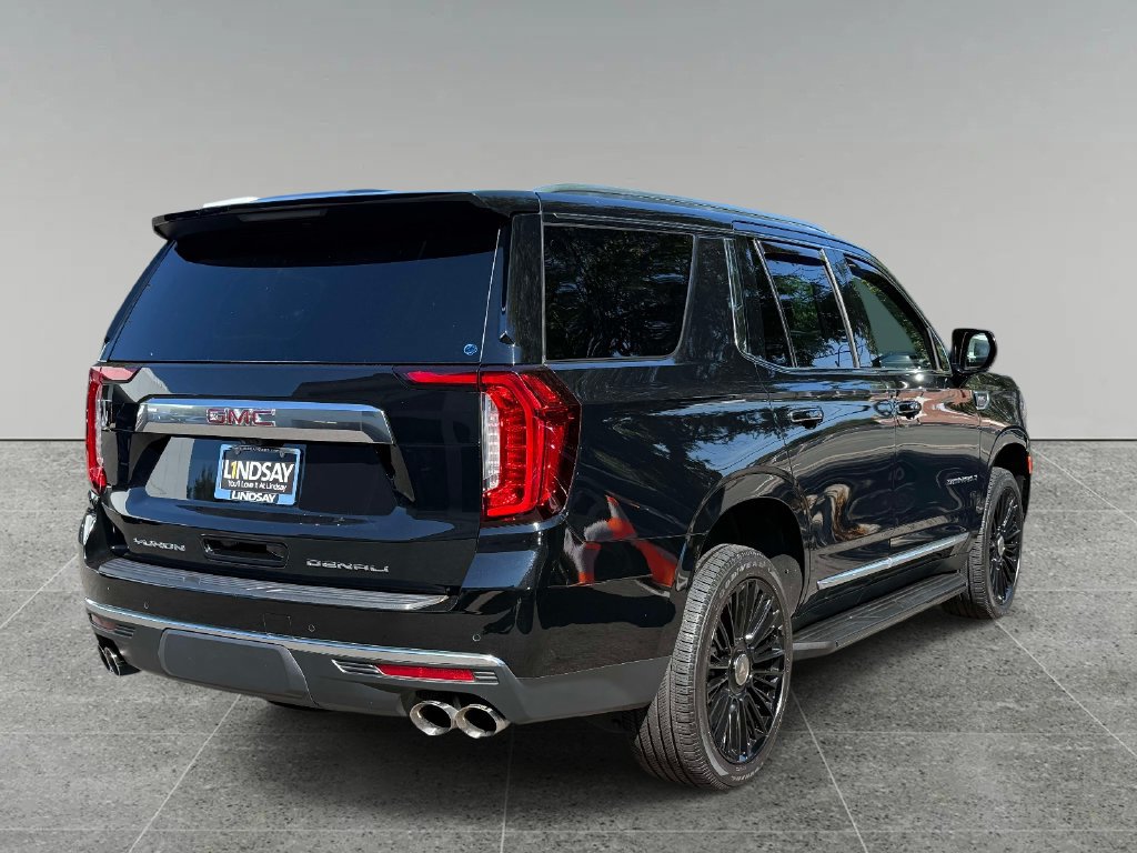 Used 2021 GMC Yukon Denali w/ Advanced Technology Package AWD/4WD image 10