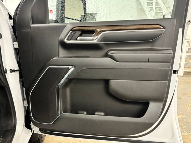 Used 2024 Chevrolet Silverado 2500 LT AWD/4WD image 22