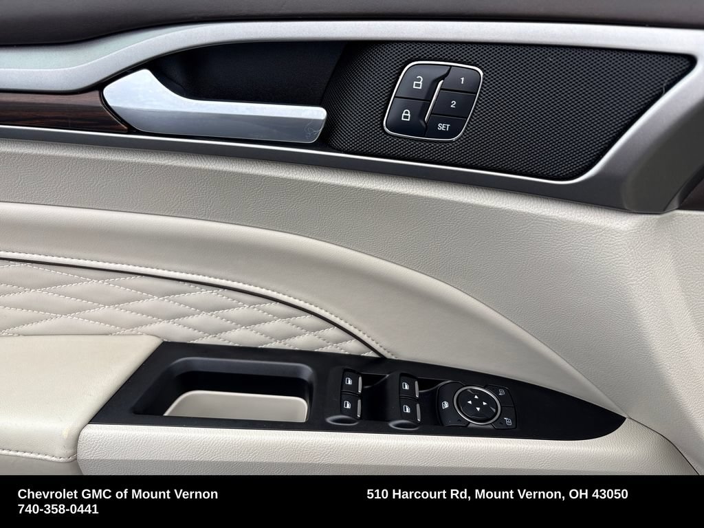 Used 2018 Ford Fusion Platinum FWD image 14