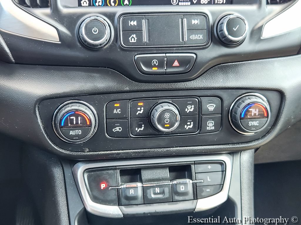 Used 2022 GMC Terrain SLT w/ Infotainment Package II FWD image 14