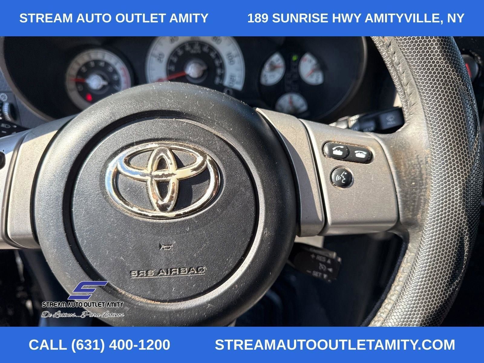 Used 2013 Toyota FJ Cruiser 4WD image 24