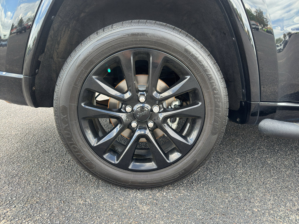 Used 2020 Jeep Grand Cherokee Altitude RWD image 10