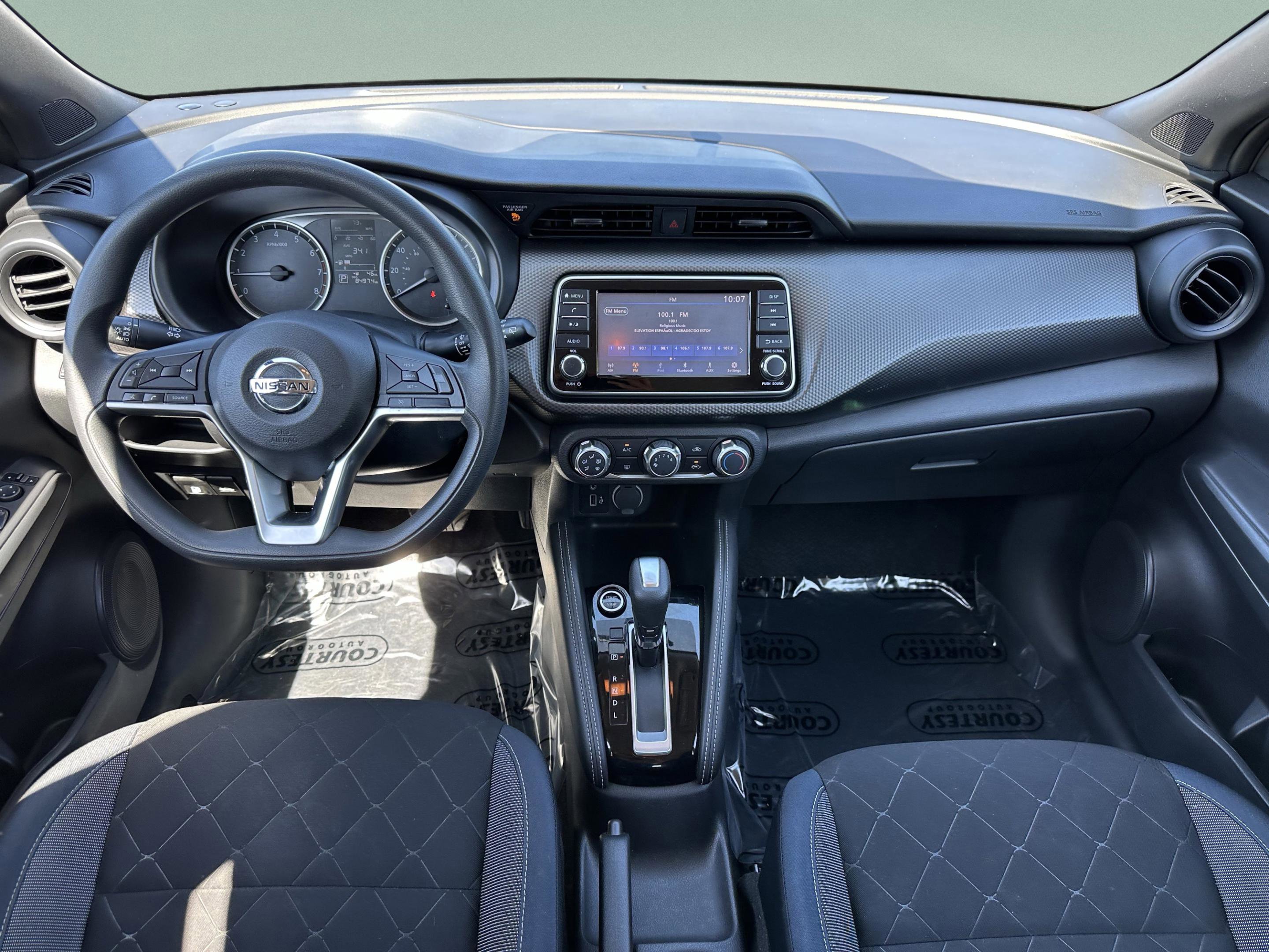 Used 2018 Nissan Kicks S FWD image 32