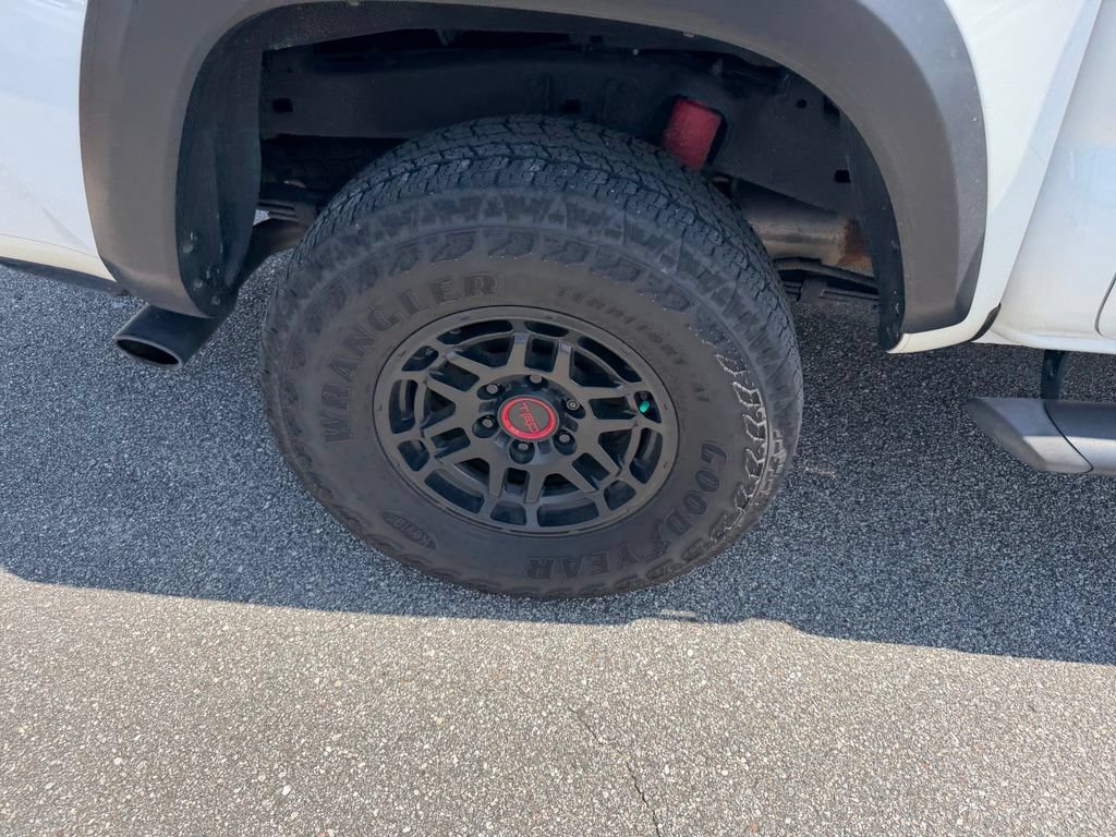 Used 2022 Toyota Tacoma TRD Pro AWD/4WD image 5