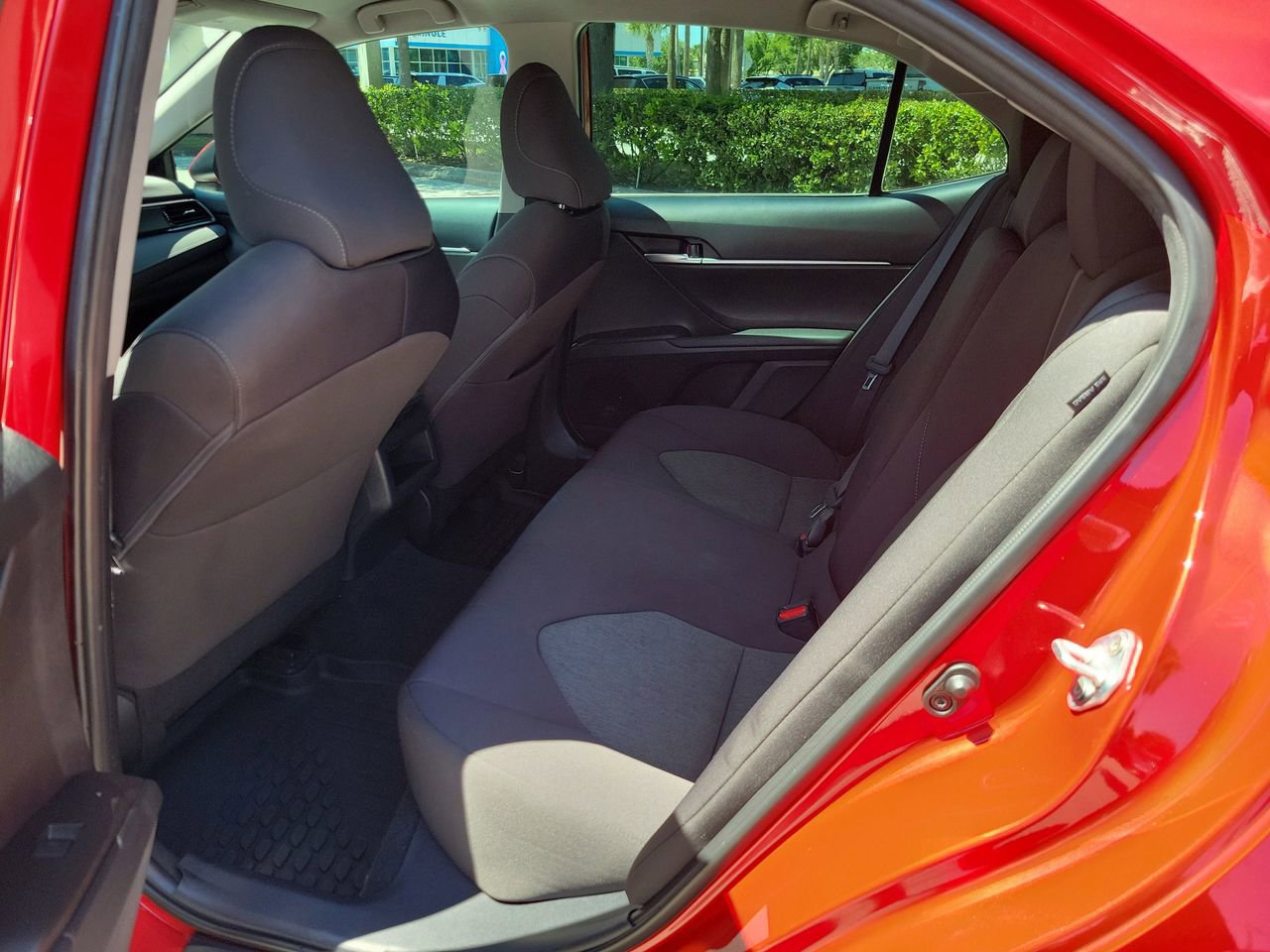 Used 2023 Toyota Camry LE image 10