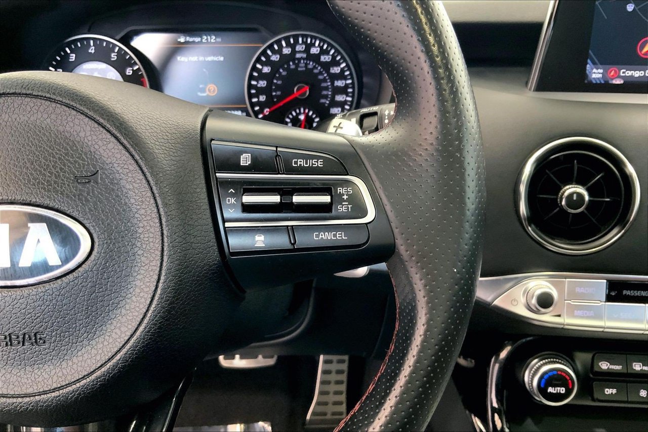 Used 2021 Kia Stinger GT1 RWD image 22