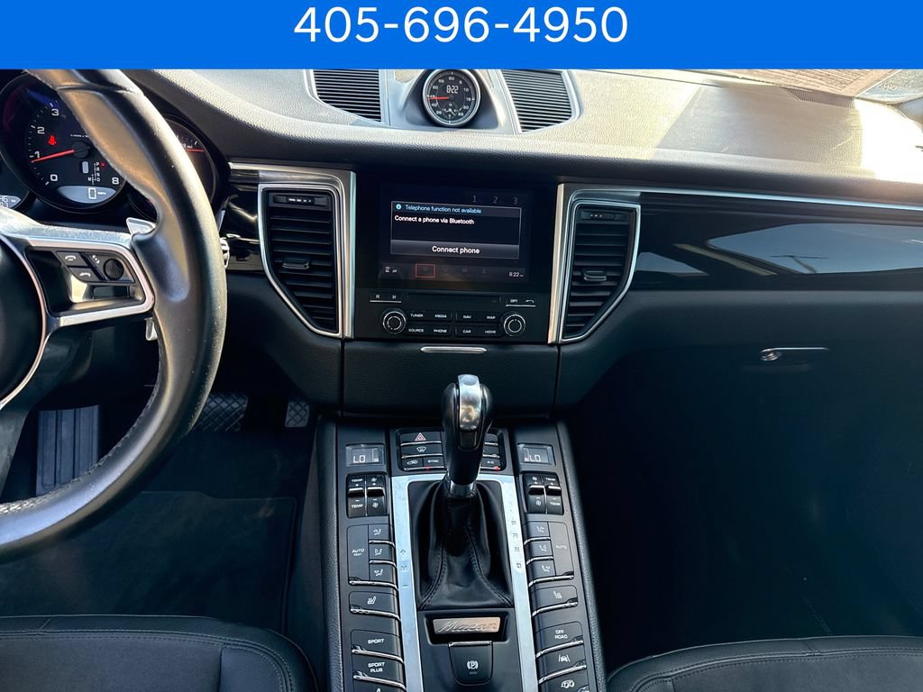 Used 2018 Porsche Macan AWD/4WD image 30