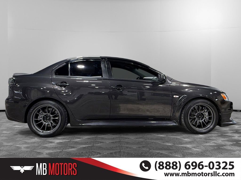 Used 2010 Mitsubishi Lancer Evolution GSR image 2
