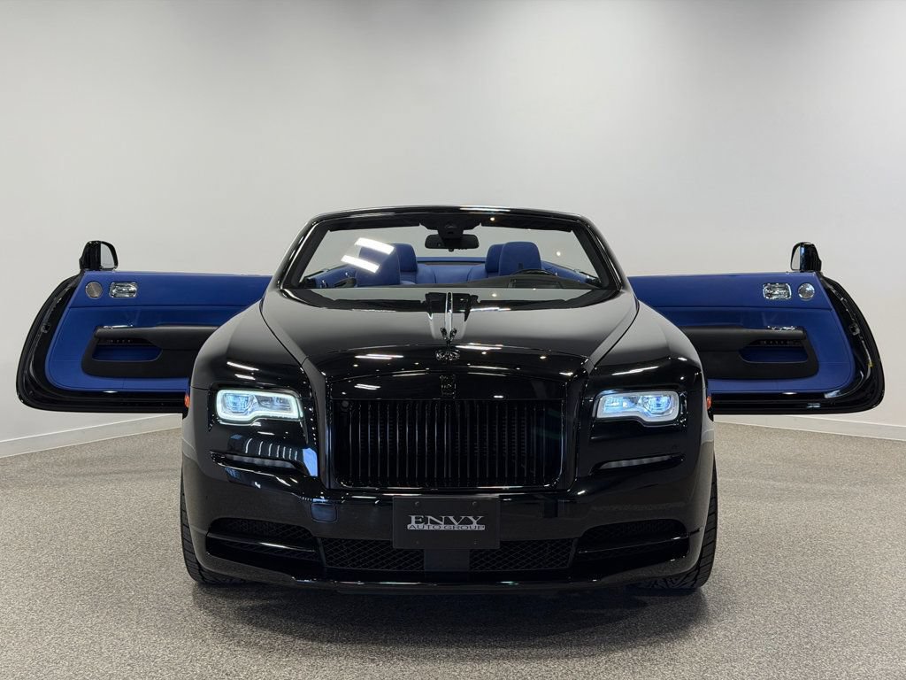 Used 2019 Rolls-Royce Dawn RWD image 2
