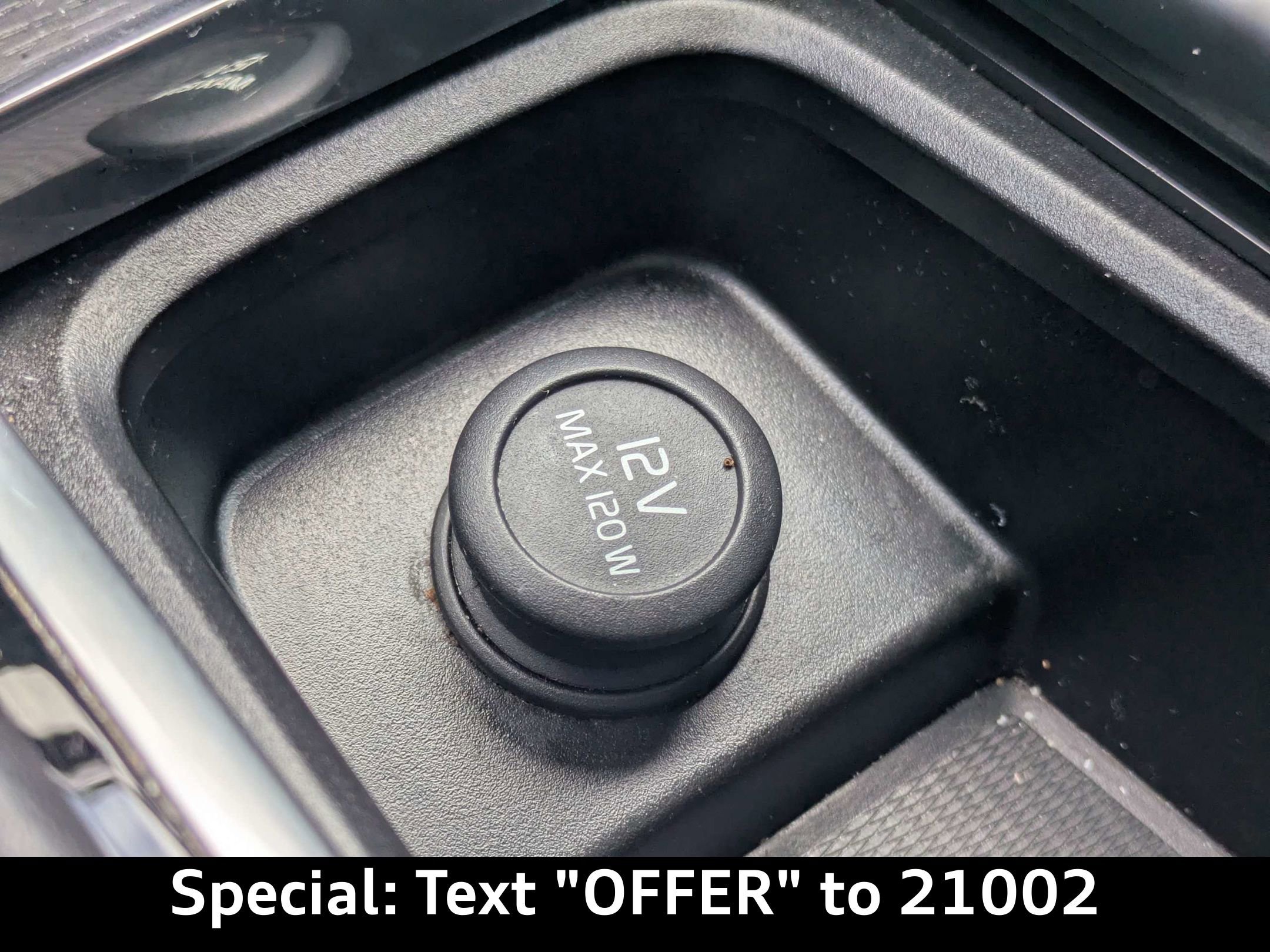 Used 2020 Volvo XC90 T5 Momentum w/ Protection Package FWD image 24