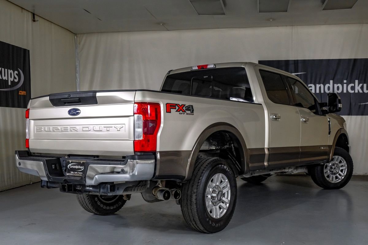 Used 2017 Ford F250 Lariat w/ Chrome Package image 8
