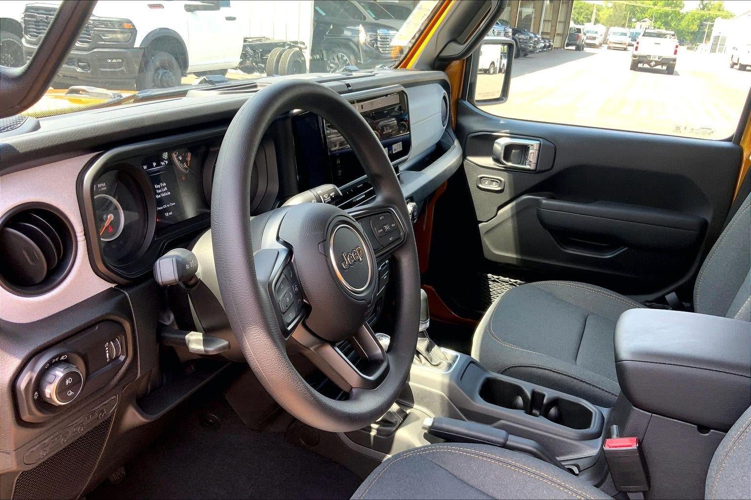 New 2026 Jeep Gladiator Sport AWD/4WD image 6