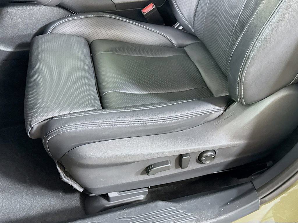 Used 2023 Subaru Outback Touring XT AWD/4WD image 23
