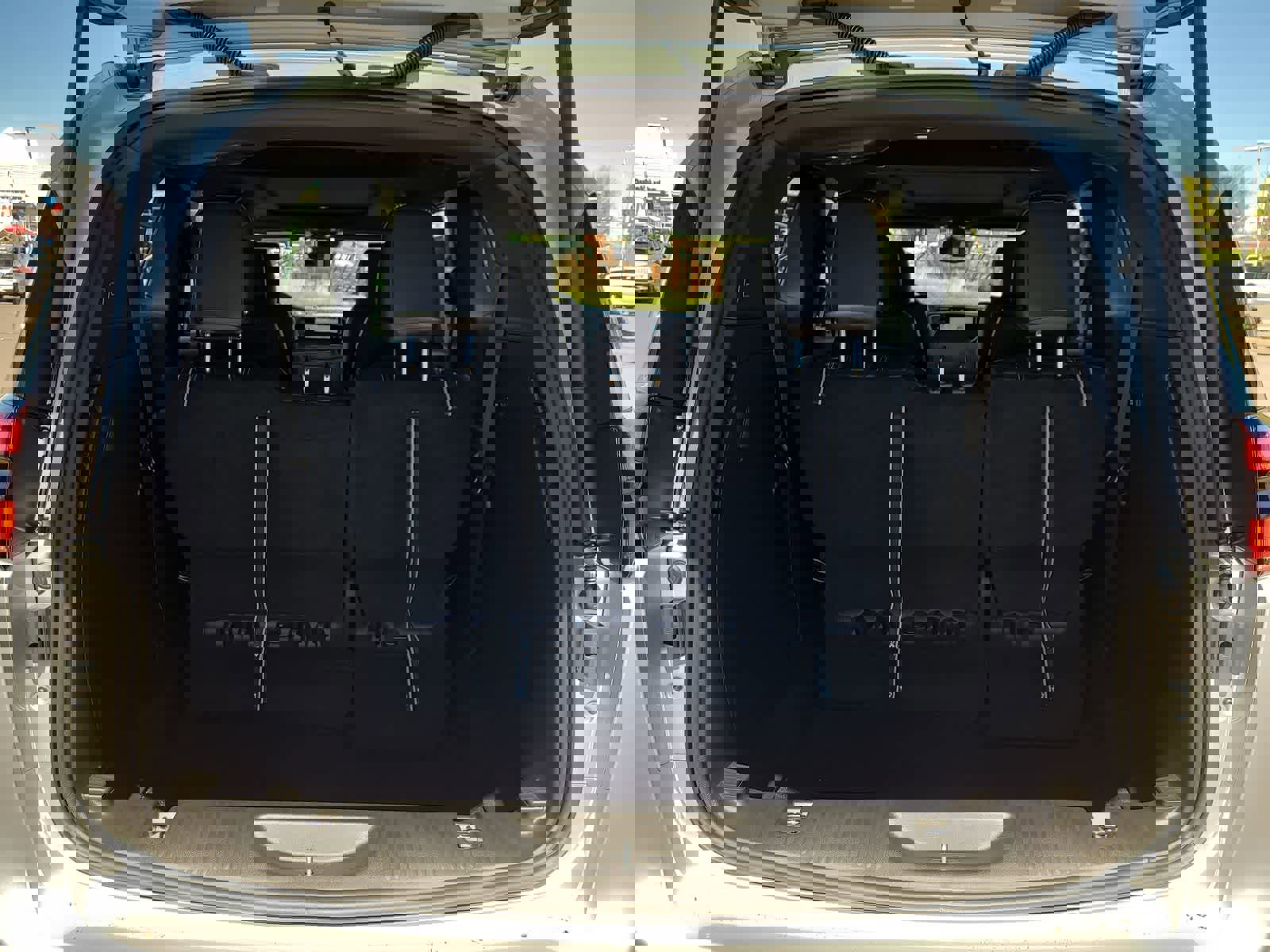 New 2026 Chrysler Pacifica Select image 27