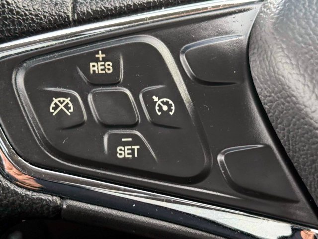 Used 2017 Chevrolet Cruze LT w/ Convenience Package FWD image 22