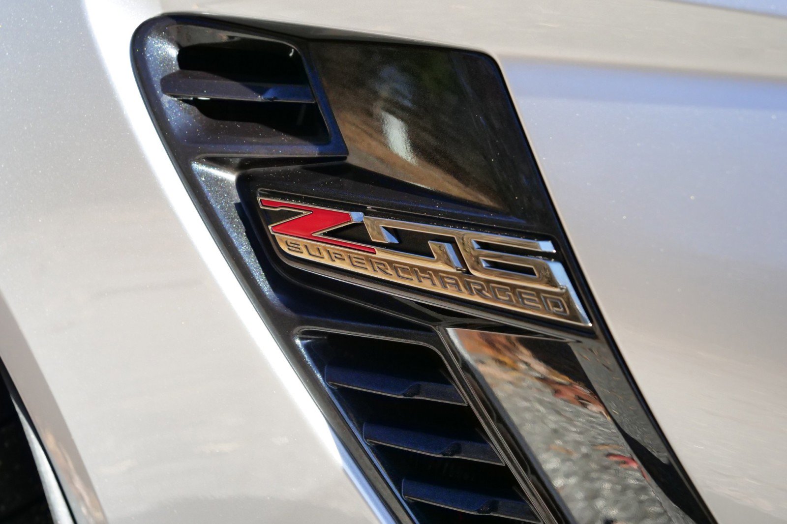 Used 2016 Chevrolet Corvette Z06 w/ 3LZ Preferred Equipment Group image 7