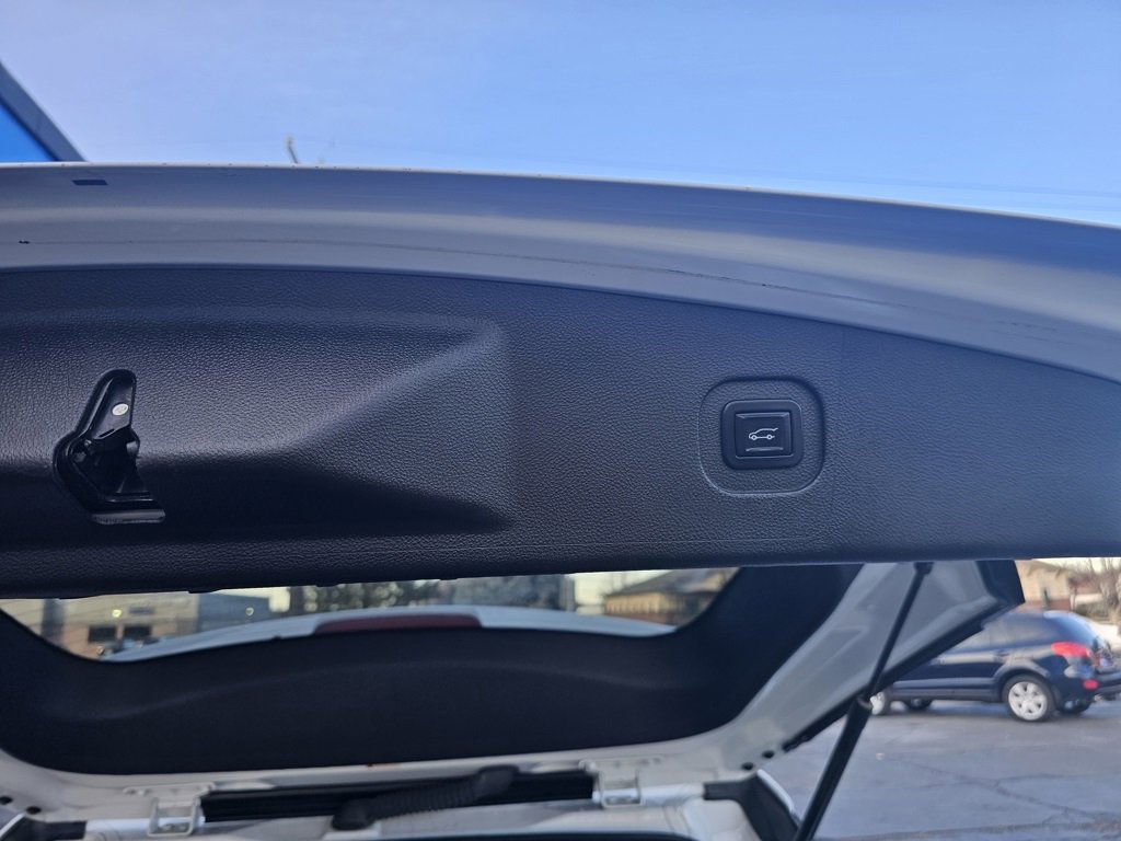 Used 2014 GMC Terrain SLT image 25