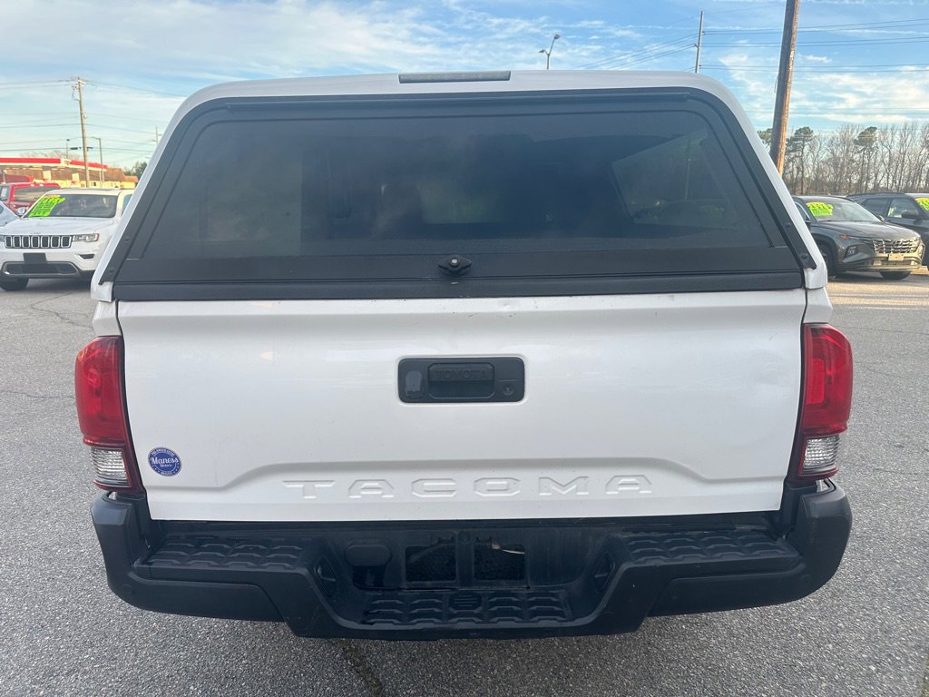 Used 2019 Toyota Tacoma SR image 7