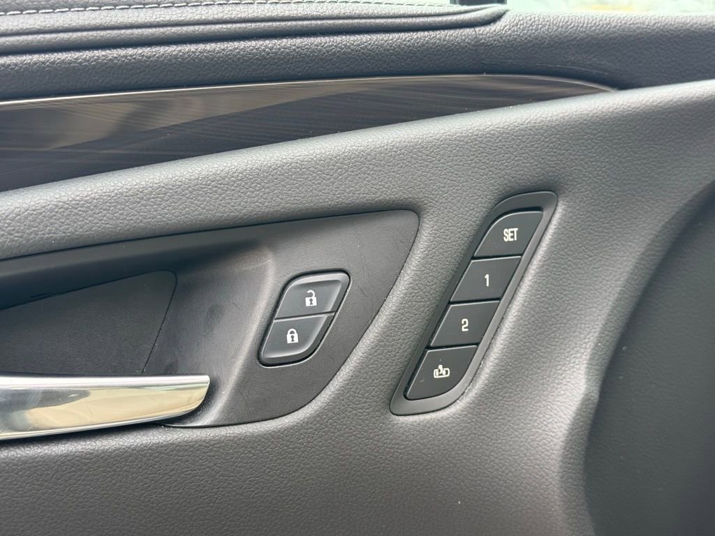 Used 2019 Buick Envision Essence image 14