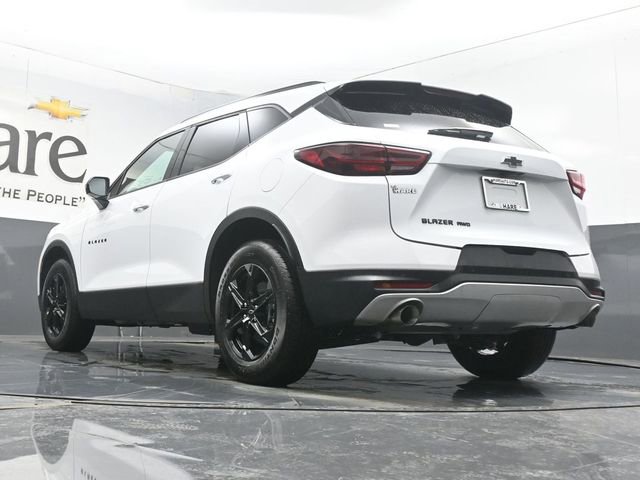 New 2025 Chevrolet Blazer LT w/ Midnight/Sport Edition image 5