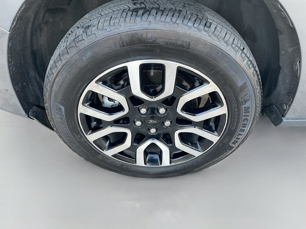 Used 2022 Ford Maverick Lariat w/ Lariat Luxury Package FWD image 29