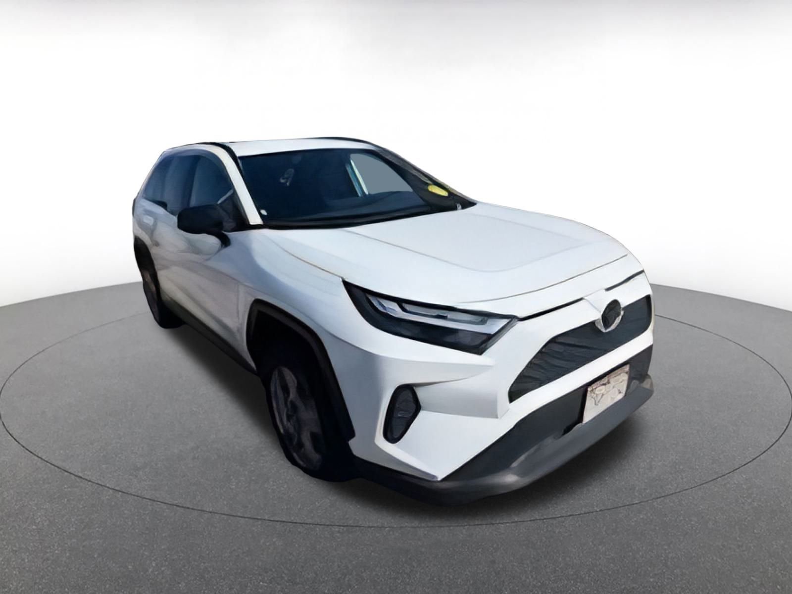 Used 2025 Toyota RAV4 LE video 1