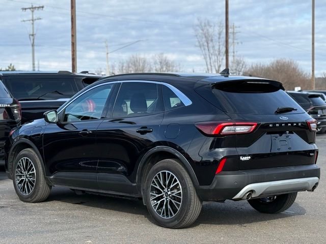 Used 2023 Ford Escape SE image 42