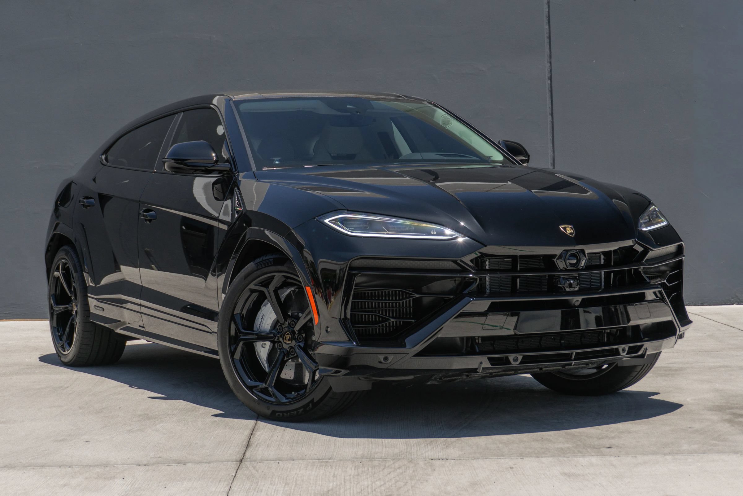 Used 2026 Lamborghini Urus SE AWD/4WD image 5