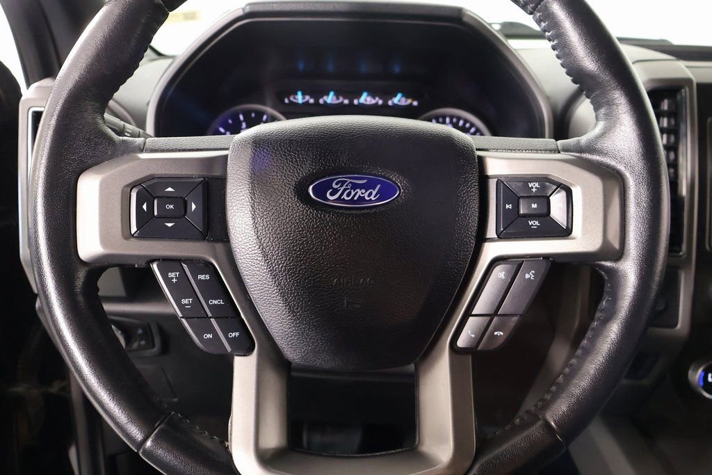 Used 2021 Ford Expedition XLT image 3