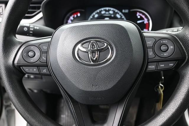 Certified 2023 Toyota RAV4 LE AWD/4WD image 25