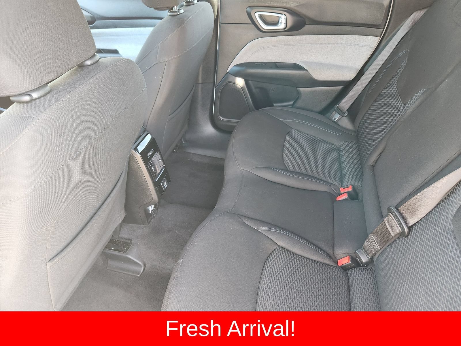 Used 2023 Jeep Compass Sport AWD/4WD image 37
