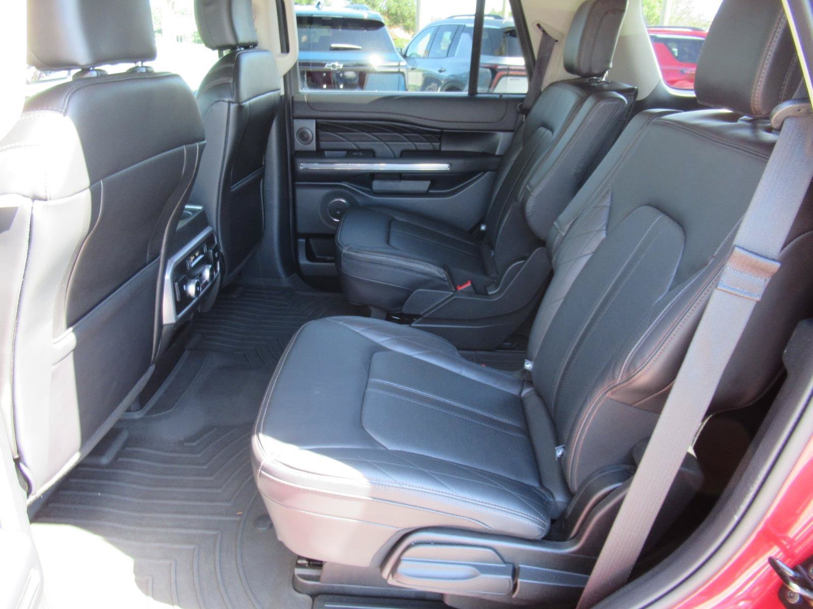 Used 2021 Ford Expedition Platinum RWD image 41