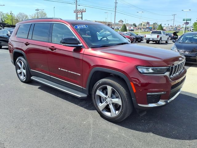Used 2025 Jeep Grand Cherokee L Limited w/ Luxury Tech Group II image 1