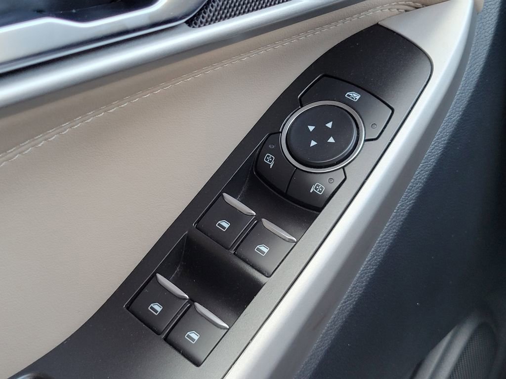 Certified 2022 Ford Explorer XLT image 27