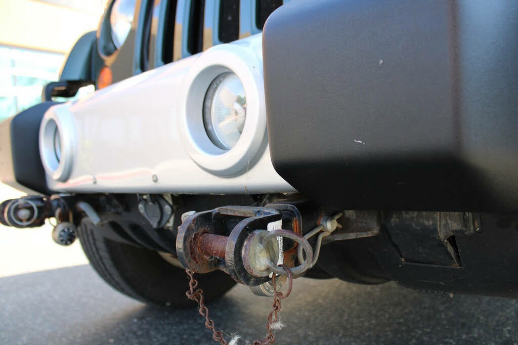Used 2011 Jeep Wrangler Sahara w/ Connectivity Group AWD/4WD image 16